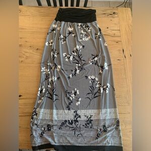 Apt 9 Floral Jersey‎ Maxi Skirt Black White Border Women’s L Preloved